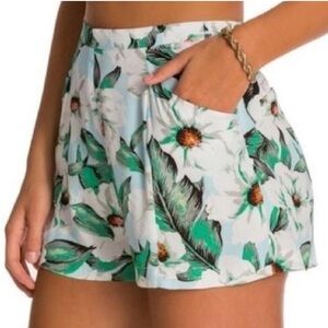 MINKPINK High Rise Tropical Shorts size Small